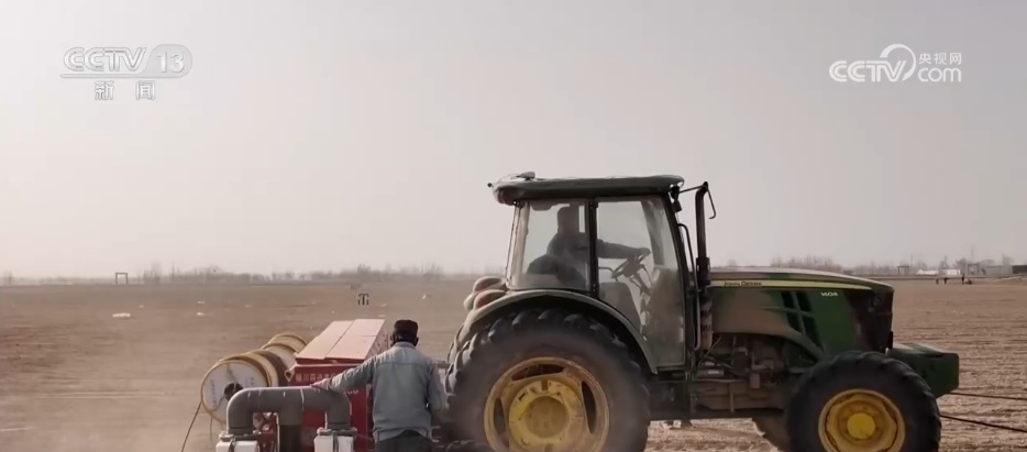 春耕春管添“智”力 科技助力希望的田野绘就“丰收画卷” 春耕春管添“智”力 科技助力希望的田野绘就“丰收画卷”
