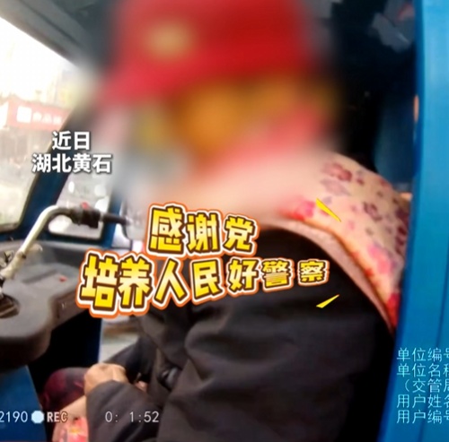 环卫作业车突遇故障,下一秒收获太多感动 环卫作业车突遇故障,下一秒收获太多感动