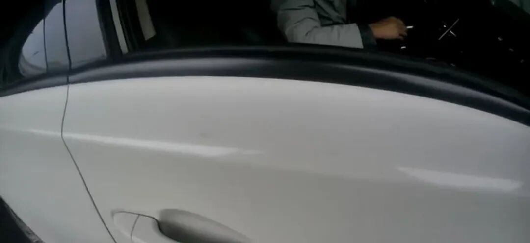 事发武汉二七长江大桥,2人车流中逆行飞奔!现场画面传来 事发武汉二七长江大桥,2人车流中逆行飞奔!现场画面传来