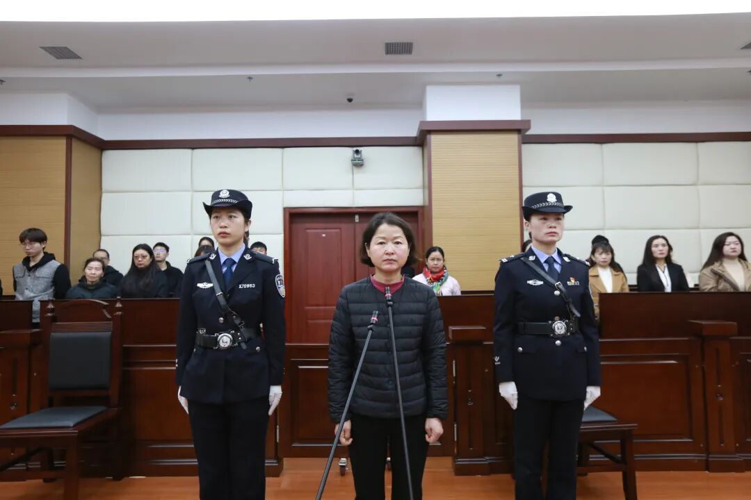 受贿343万余元,贵阳市原副市长刘岚一审获刑10年 受贿343万余元,贵阳市原副市长刘岚一审获刑10年