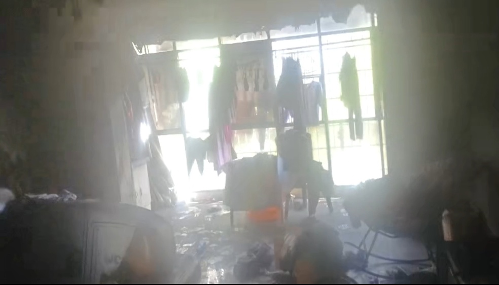 爷爷为何将孙子绑在窗外？经过令人心惊！消防提醒