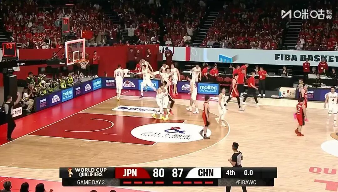 半场落后14分逆转，中国男篮客场87比80战胜日本队，拿下世预赛生死战