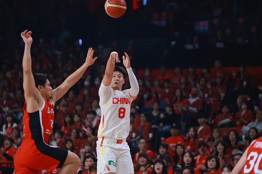 绝地反击!中国男篮逆转战胜日本队 绝地反击!中国男篮逆转战胜日本队