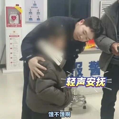 小女孩想妈妈，竟独自走上大桥......看得人又心疼又后怕！