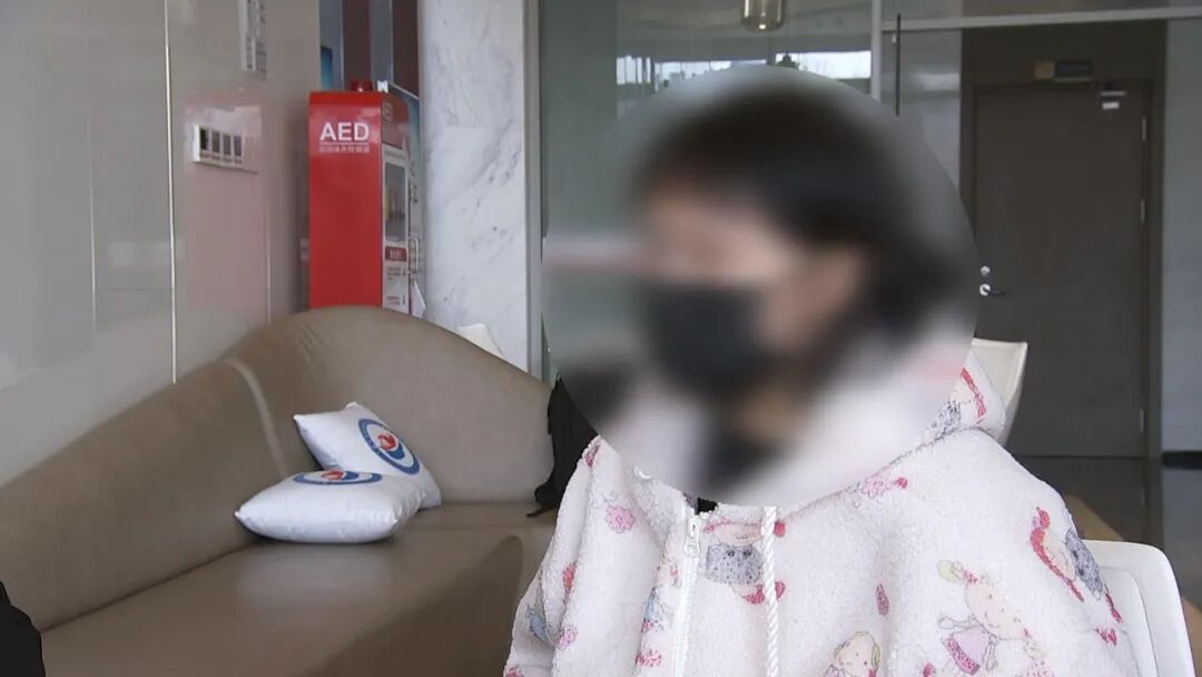 浙江女子健身房洗澡时，遭男外卖员闯入