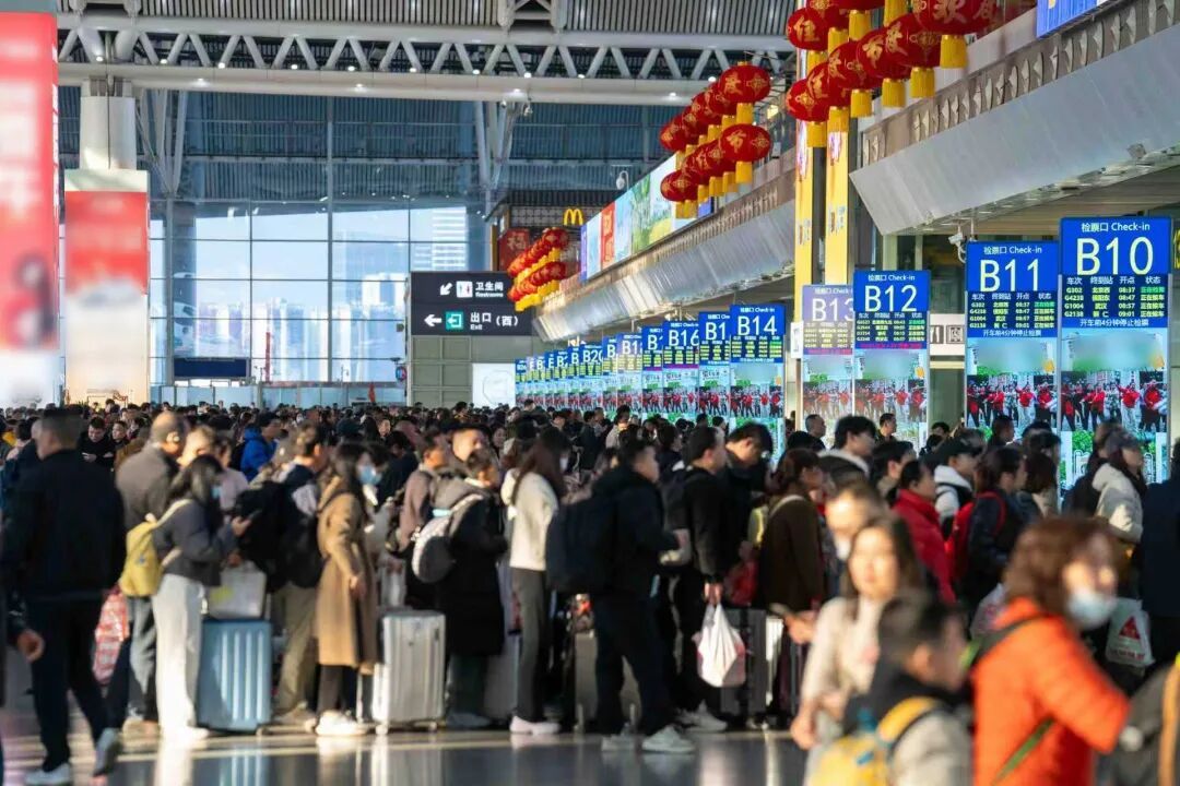 在这里,2个人指挥1500多趟列车! 在这里,2个人指挥1500多趟列车!