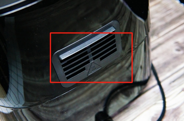 空气炸锅不能这么用！小心起火