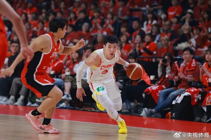 半场落后14分逆转！中国男篮客场87比80战胜日本队