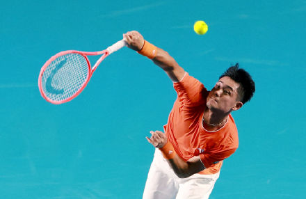 吴易昺首次进ATP500赛八强 吴易昺首次进ATP500赛八强