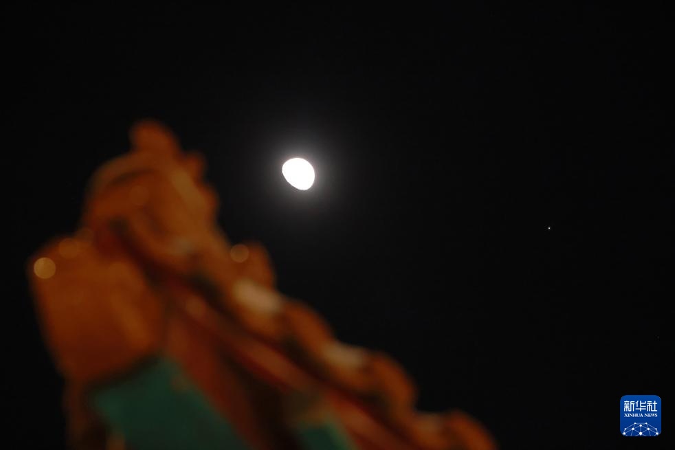 星空相册丨木星伴月来啦,天幕上演“星月对话” 星空相册丨木星伴月来啦,天幕上演“星月对话”