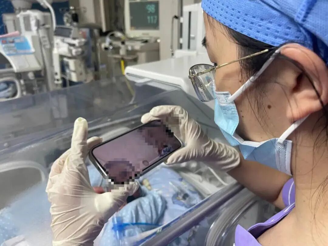 六千万分之一概率！24岁女子成功产下1男4女五胞胎