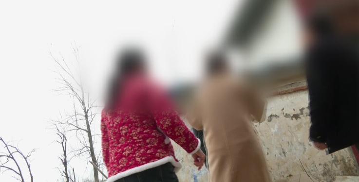 八旬老人气得三天不吃饭，称女儿借了自己5万元不还！现场调查反转了......