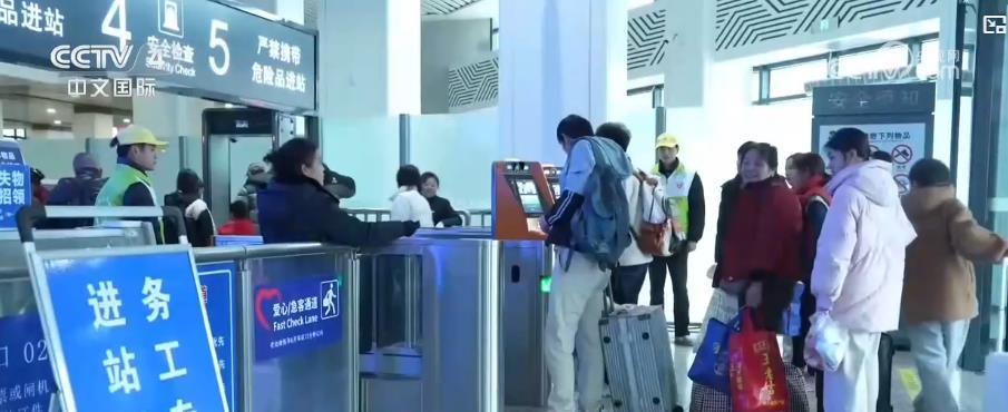 节后用工暖意浓：加开专列、点对点输送、专场招聘 多地打出返岗复工 “组合拳”