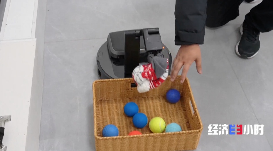 家电装上“AI大脑”,打造“会思考的家”!智能家居开辟消费新蓝海 家电装上“AI大脑”,打造“会思考的家”!智能家居开辟消费新蓝海