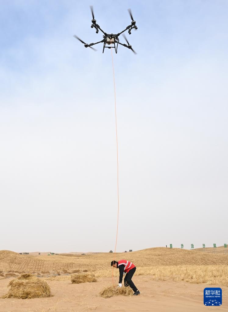 内蒙古阿拉善盟:2026年防沙治沙工程开工 内蒙古阿拉善盟:2026年防沙治沙工程开工