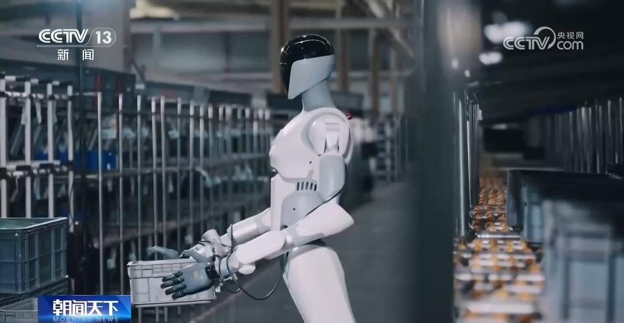 打爆米花、做咖啡、导购……人形机器人在深圳“上岗”了