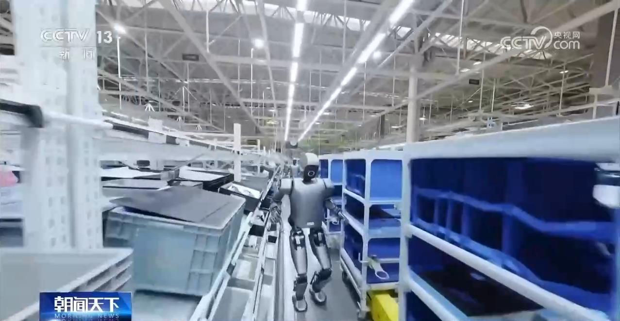 打爆米花、做咖啡、导购……人形机器人在深圳“上岗”了