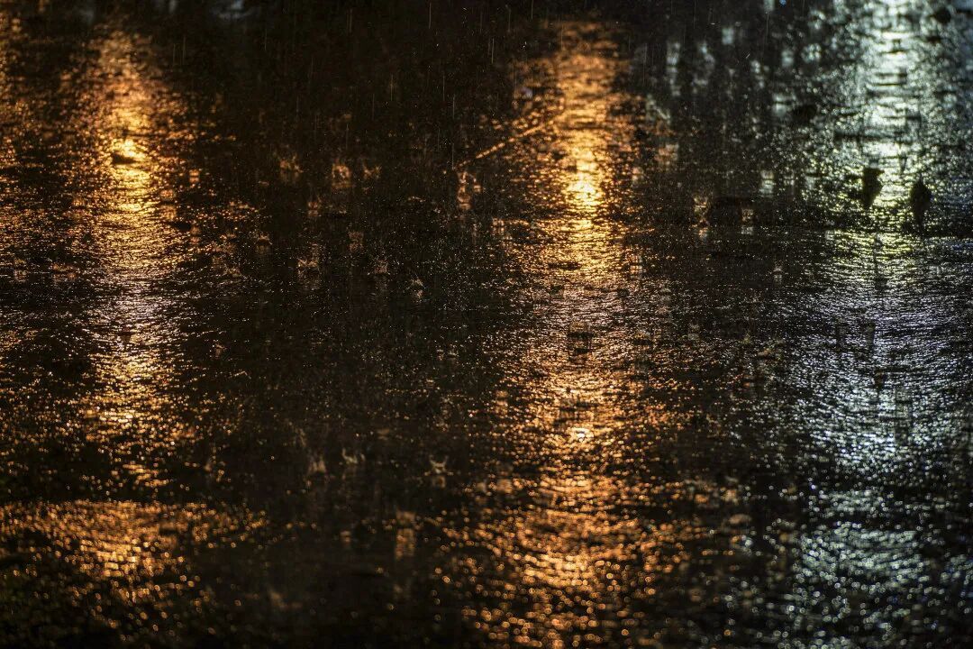 中雨大雨暴雨!广州最高8级大风 中雨大雨暴雨!广州最高8级大风