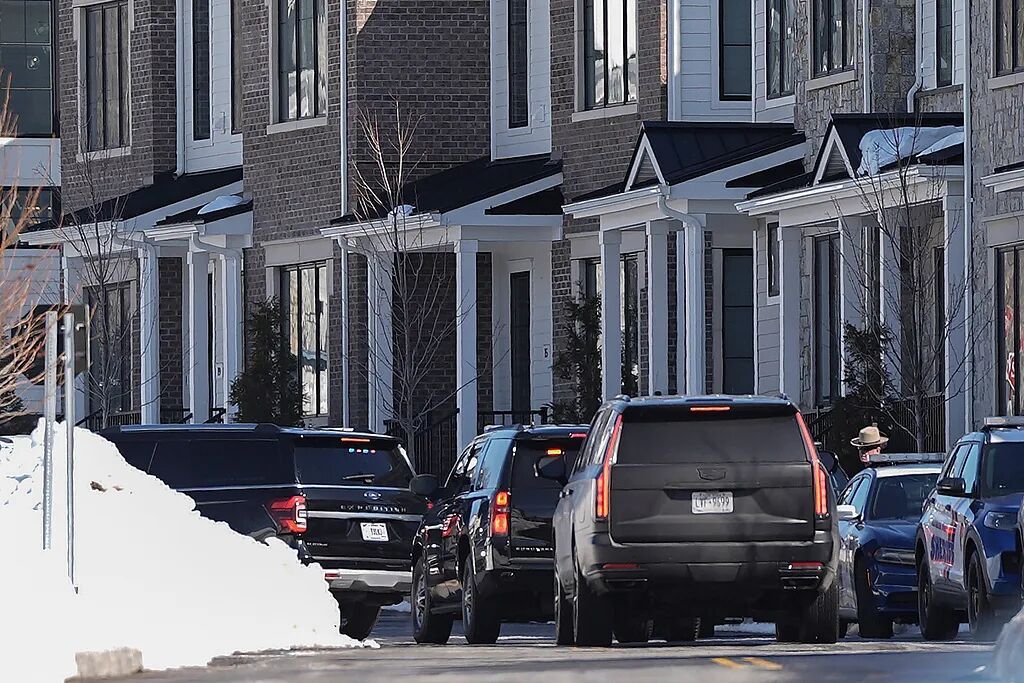 克林顿声明：否认知晓爱泼斯坦罪行