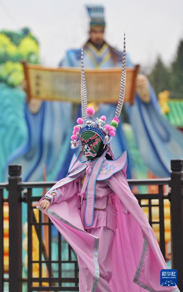 武侯祠成都大庙会引游客