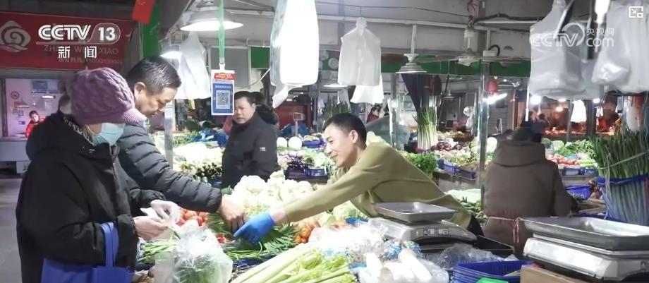 节后“舌尖经济”热度不减 春菜上市点燃尝鲜消费热潮 节后“舌尖经济”热度不减 春菜上市点燃尝鲜消费热潮