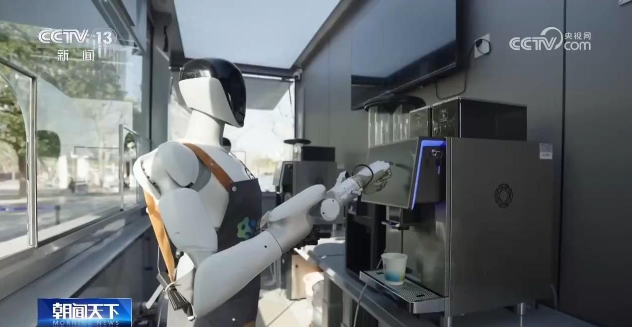 打爆米花、做咖啡、导购……人形机器人在深圳“上岗”了
