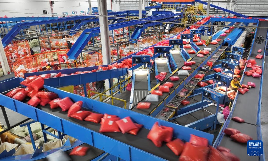 镜观中国丨影像回眸“十四五”——经济增长 稳健前行 镜观中国丨影像回眸“十四五”——经济增长 稳健前行