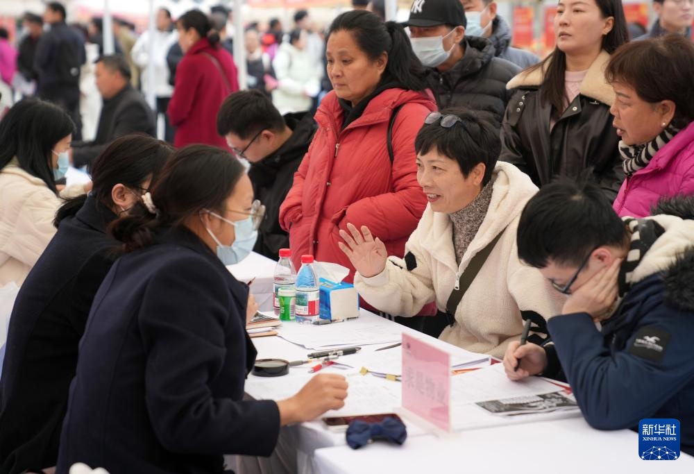 杭州:春风送岗促就业 杭州:春风送岗促就业