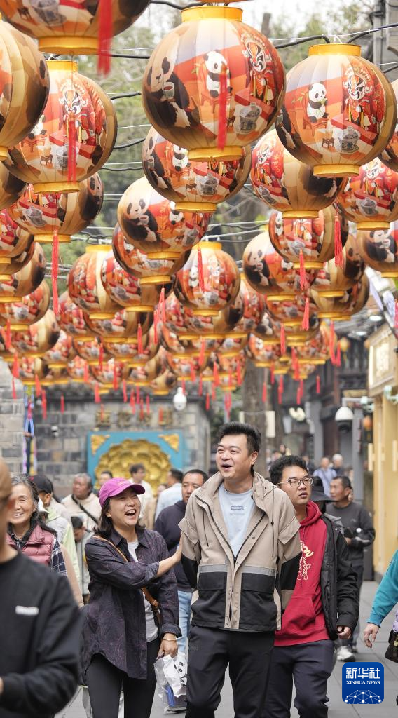 武侯祠成都大庙会引游客