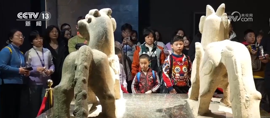 9天旅游总收入突破百亿 千年古城以创意为“核”唤醒文旅新活力 9天旅游总收入突破百亿 千年古城以创意为“核”唤醒文旅新活力