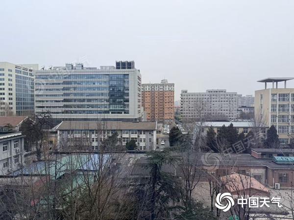 北京今夜将再迎雨雪天气 明天气温略有下降需保暖