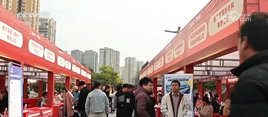 “线上+线下+AI智能”融合助力“春风” 各地复工复产按下“加速键”