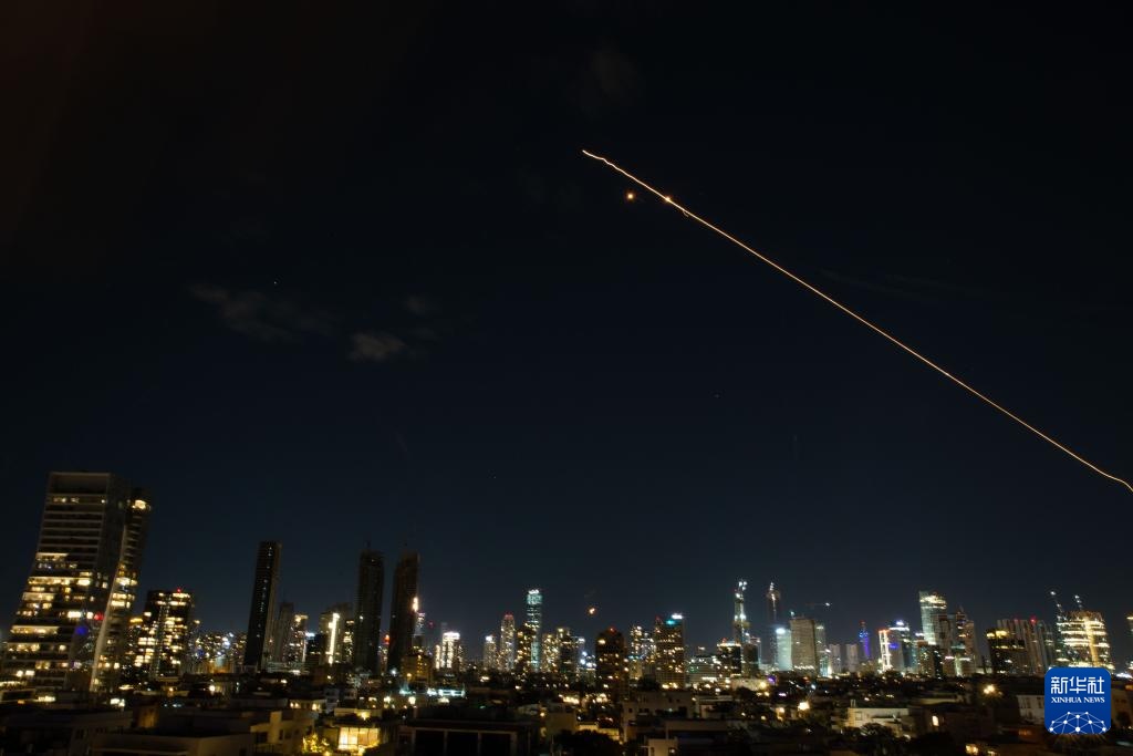 伊朗导弹袭击致特拉维夫一人死亡 伊朗导弹袭击致特拉维夫一人死亡