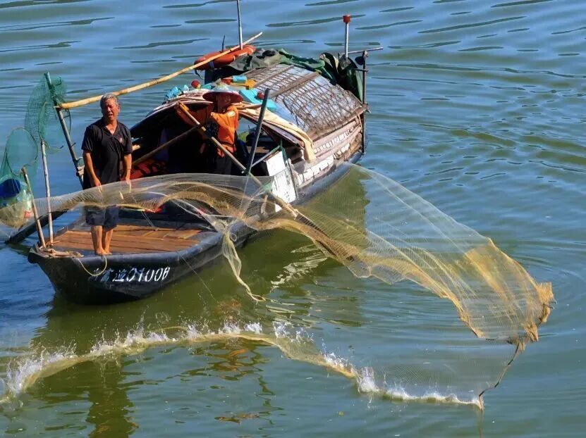 今天起,杭州全面禁渔!“要好几个月没得吃了…...”不少人赶去抢“最后一口” 今天起,杭州全面禁渔!“要好几个月没得吃了…...”不少人赶去抢“最后一口”