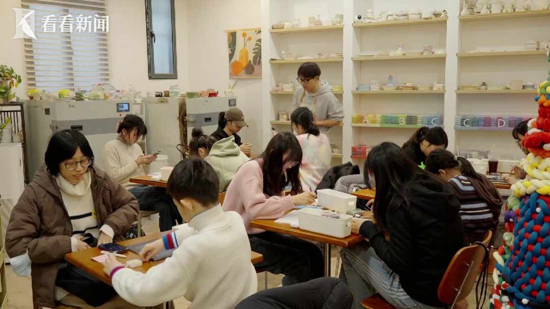 一颗豆子、一根针,究竟有何魔力让年轻人“坐穿板凳”? 一颗豆子、一根针,究竟有何魔力让年轻人“坐穿板凳”?