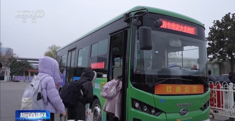 学生返校、务工返岗 铁路部门精准护航返程路