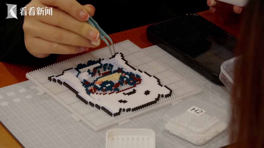 一颗豆子、一根针,究竟有何魔力让年轻人“坐穿板凳”? 一颗豆子、一根针,究竟有何魔力让年轻人“坐穿板凳”?