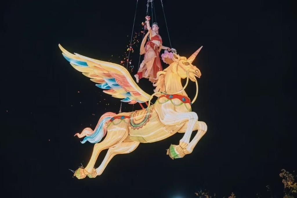 灯火满神都,千年上元潮 灯火满神都,千年上元潮