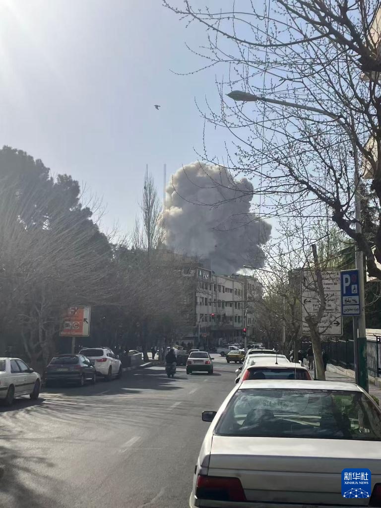 伊朗德黑兰大学附近袭击现场