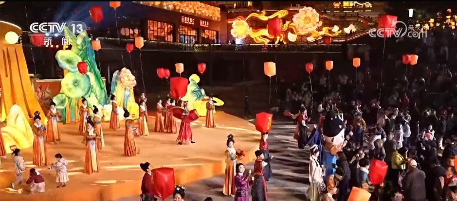 9天旅游总收入突破百亿 千年古城以创意为“核”唤醒文旅新活力 9天旅游总收入突破百亿 千年古城以创意为“核”唤醒文旅新活力