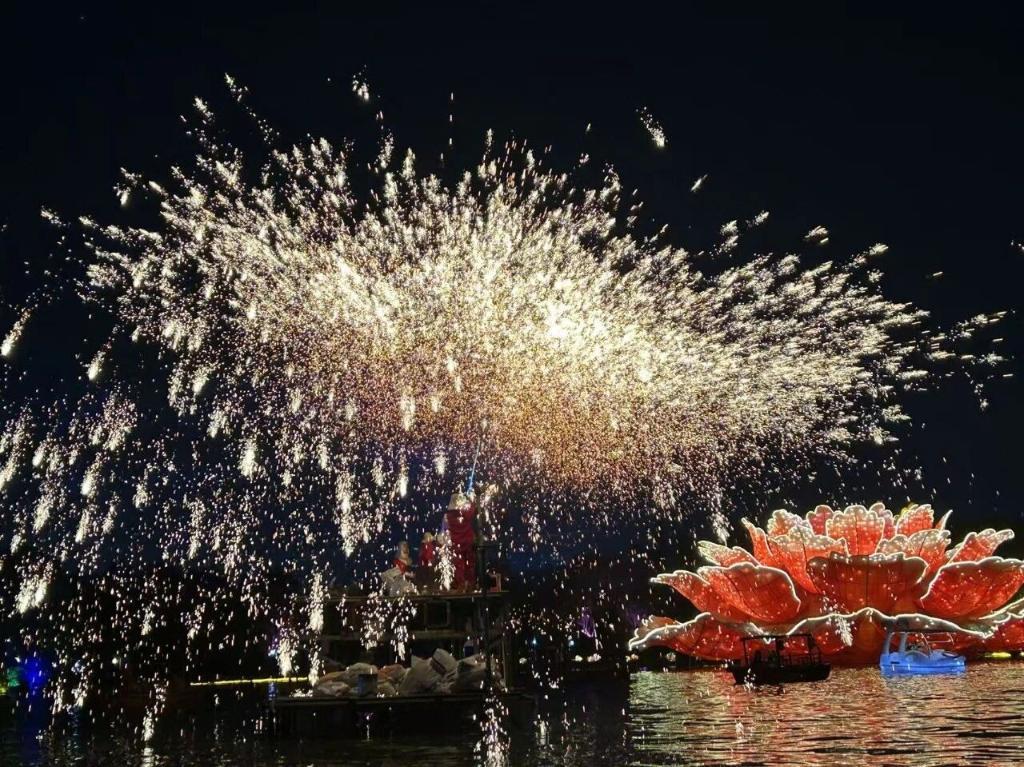 灯火满神都,千年上元潮 灯火满神都,千年上元潮