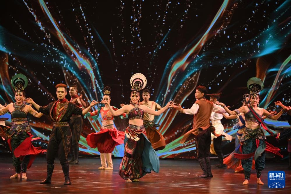 乐舞诗《杏花之约·丝路龟兹》在京演出 乐舞诗《杏花之约·丝路龟兹》在京演出