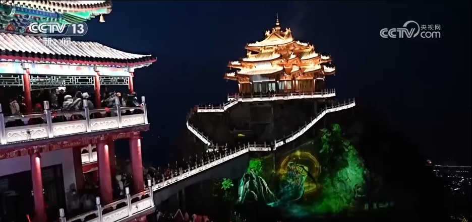 9天旅游总收入突破百亿 千年古城以创意为“核”唤醒文旅新活力 9天旅游总收入突破百亿 千年古城以创意为“核”唤醒文旅新活力