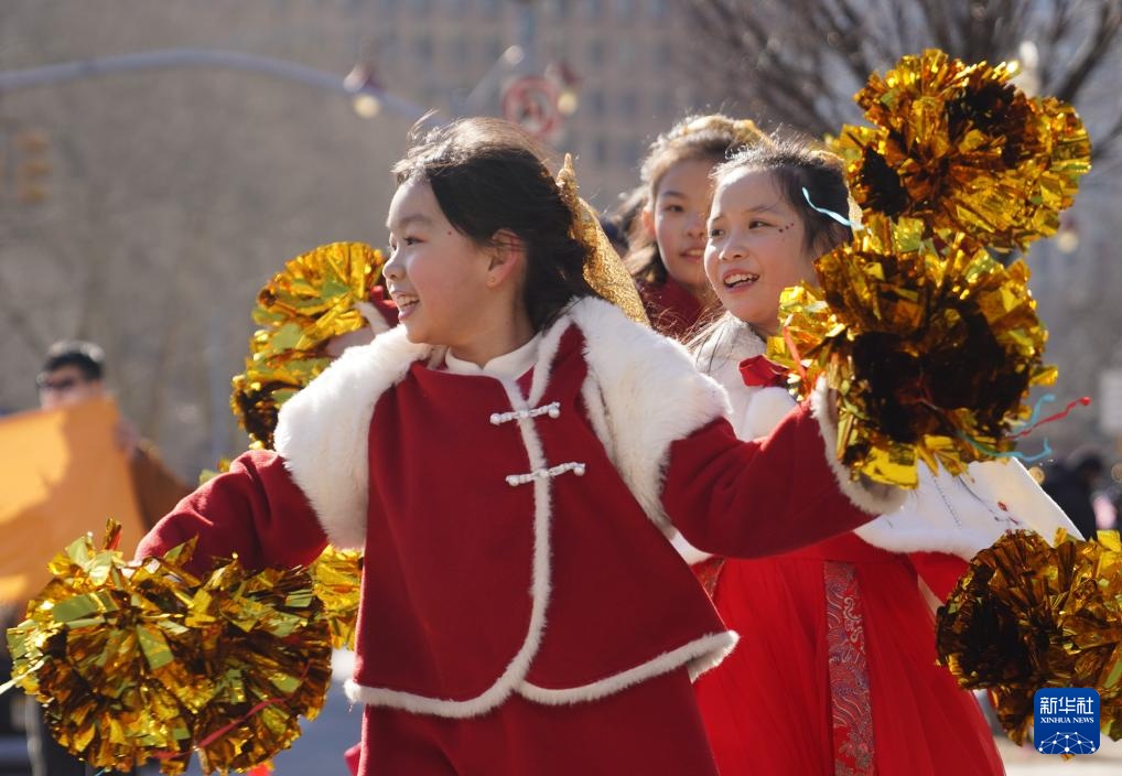 纽约举行巡游活动庆祝农历新年