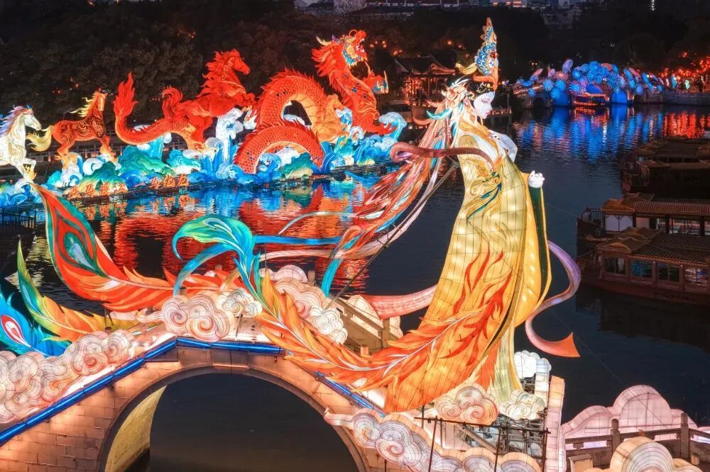 秦淮灯会客流高峰将至，记得提前预约