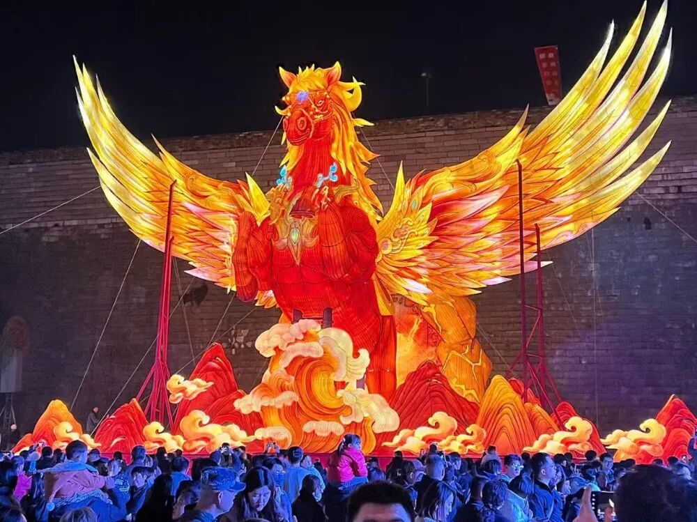 秦淮灯会客流高峰将至，记得提前预约