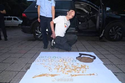 男子通风口潜伏9小时盗走百万元珠宝