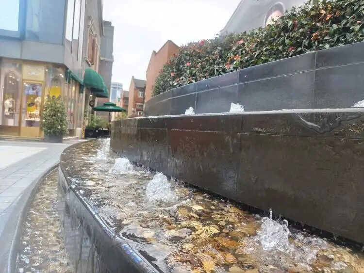 上海要入春了?确认:关键就看今晚20时!湿冷的阴雨天何时结束→ 上海要入春了?确认:关键就看今晚20时!湿冷的阴雨天何时结束→