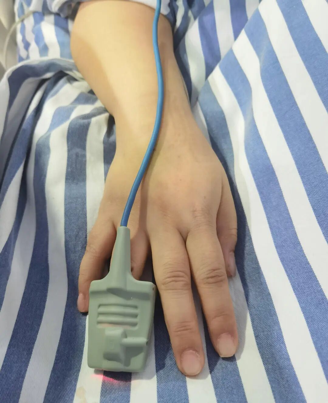 抢救室里,“医生叫来美甲师”?特别提醒:给自己留一个“救命指” 抢救室里,“医生叫来美甲师”?特别提醒:给自己留一个“救命指”