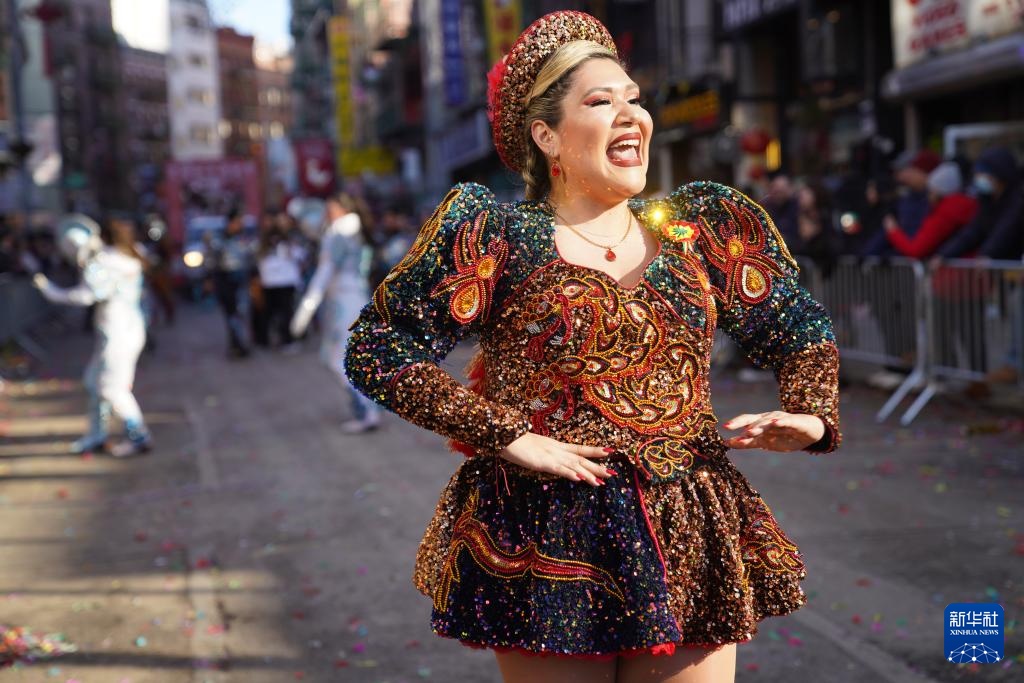 纽约举行巡游活动庆祝农历新年